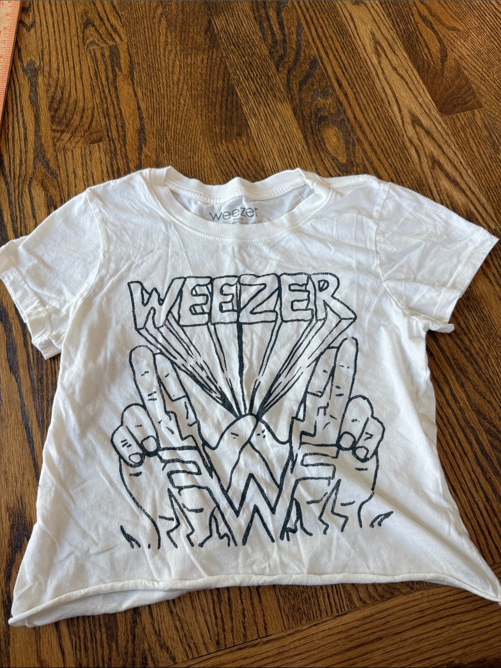 Weezer Women's White Graphic Crop Tee